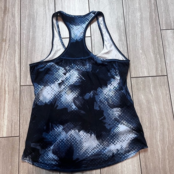 Women's Athleta Active Top Size Medium Black Blue Geometric Print Racerback - Picture 5 of 5